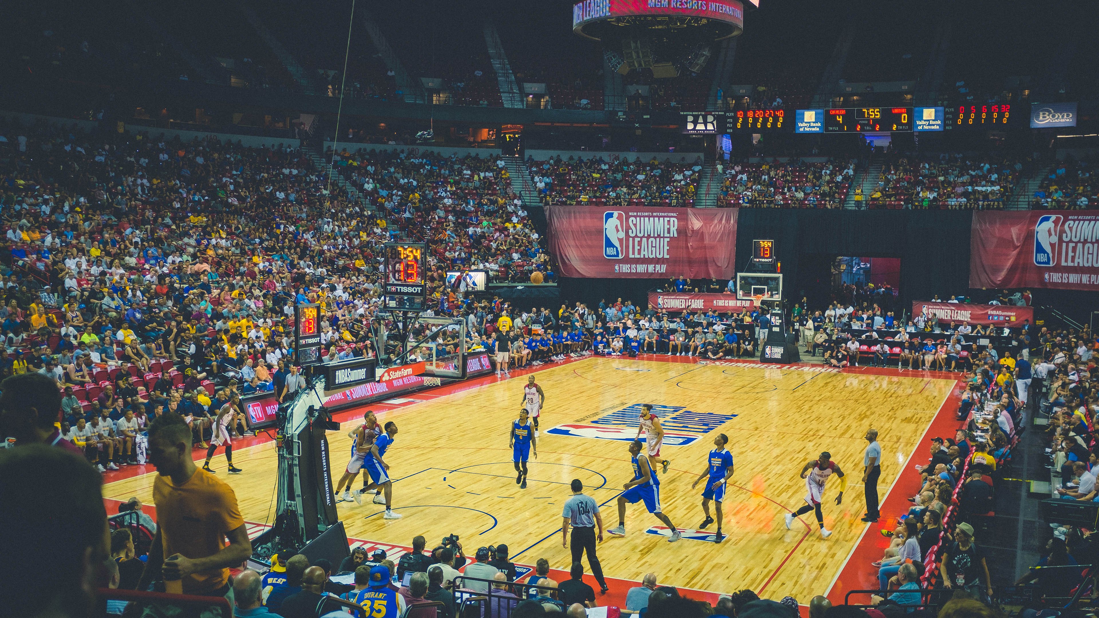 奇亚拉·佩拉卡尼与马泰奥·桑托罗跳板配合无懈可击